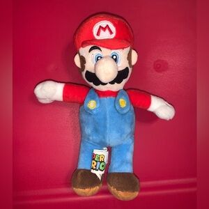 Nintendo Super Mario Bros Mario Plush Doll 9” 2023 - GENUINE (T83)